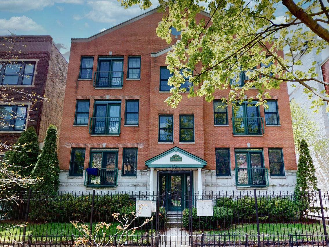 849 W Lakeside Pl. #3W, Chicago, IL 60640