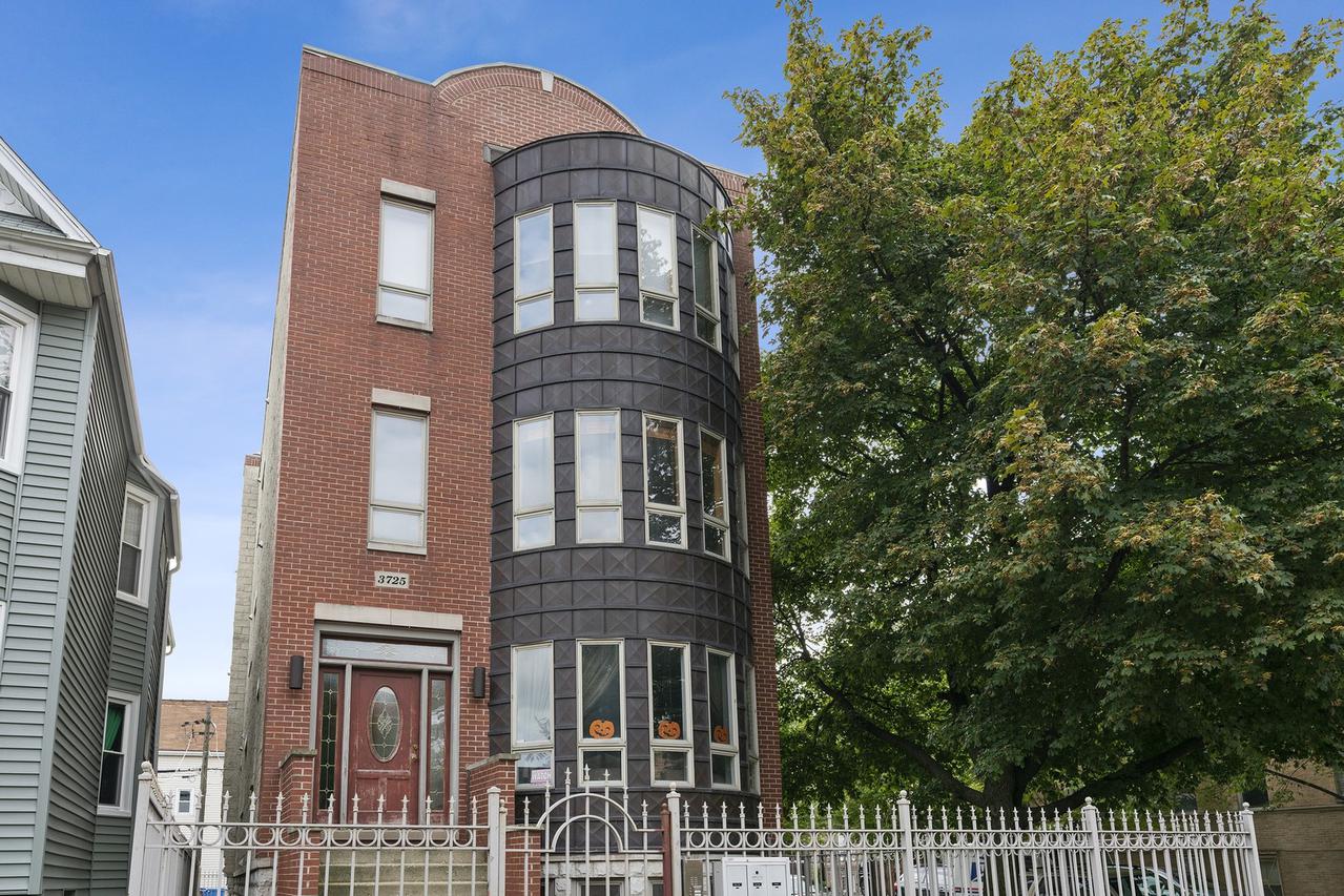 3725 W Wrightwood Ave. #3, Chicago, IL 60647