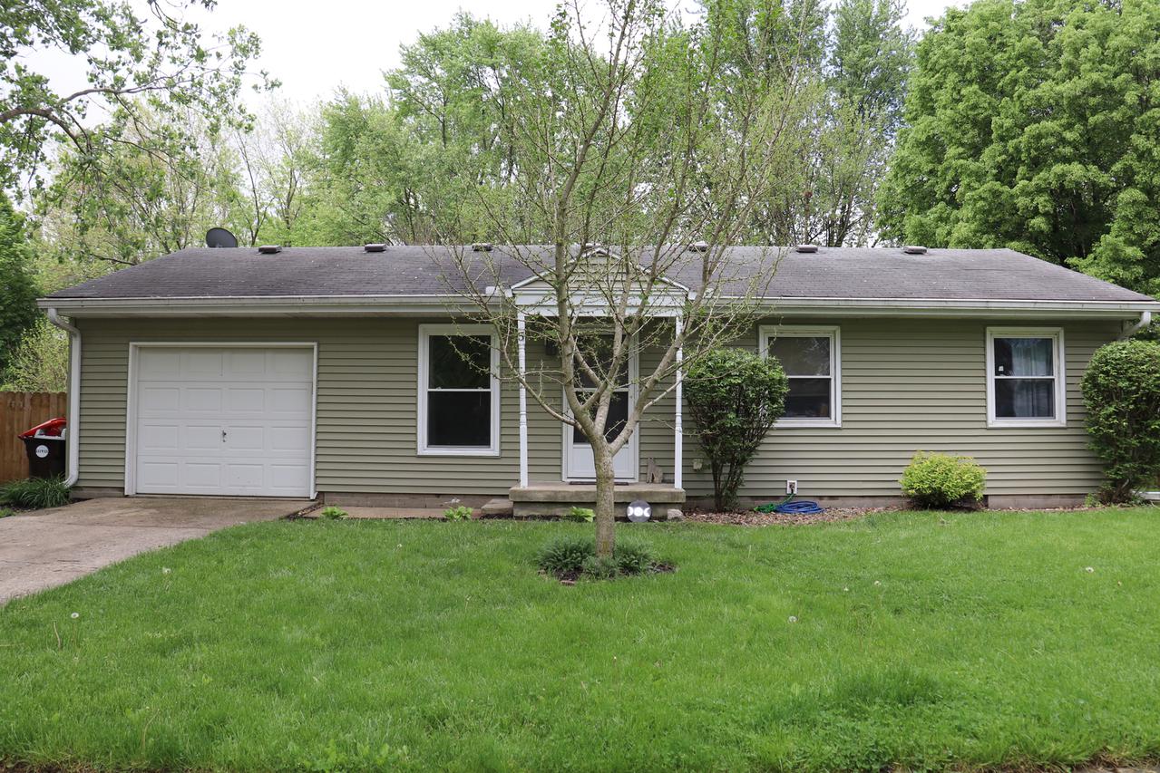 5 Kirkwood Dr., Clinton, IL 61727