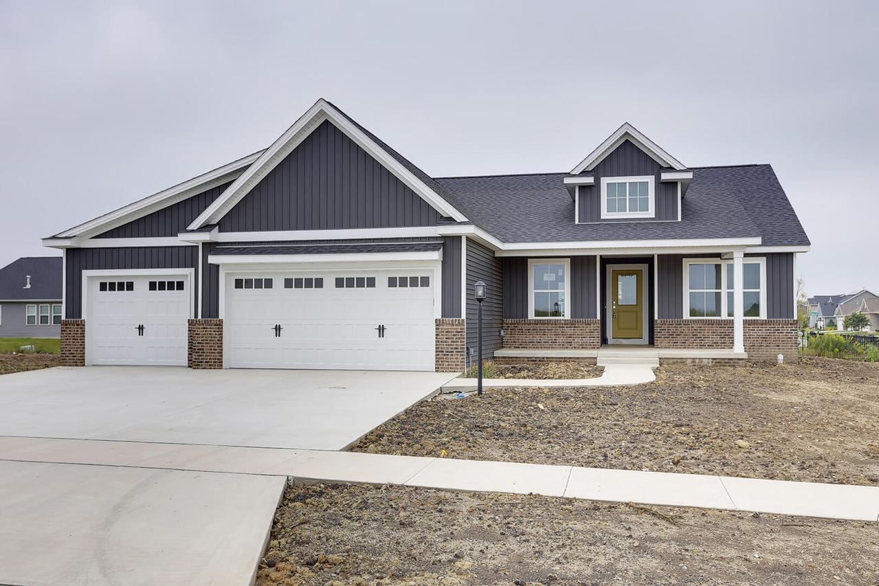 118 Shiloh Dr., Savoy, IL 61874