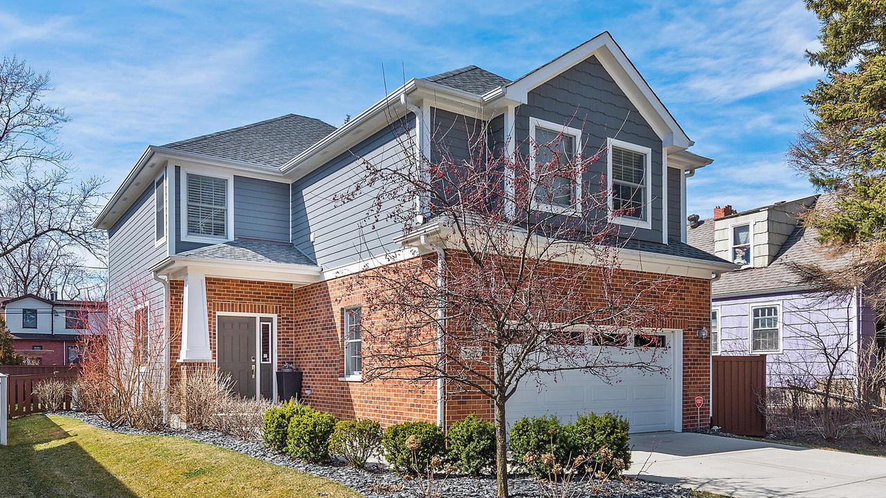 5322 8th Ave., Countryside, IL 60525
