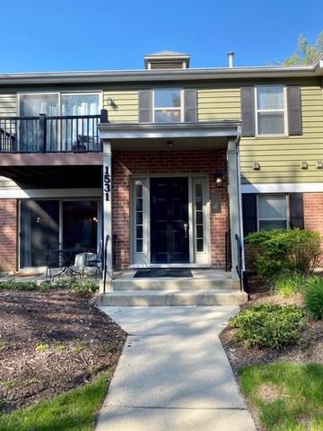 1531 Raymond Dr. #201, Naperville, IL 60563