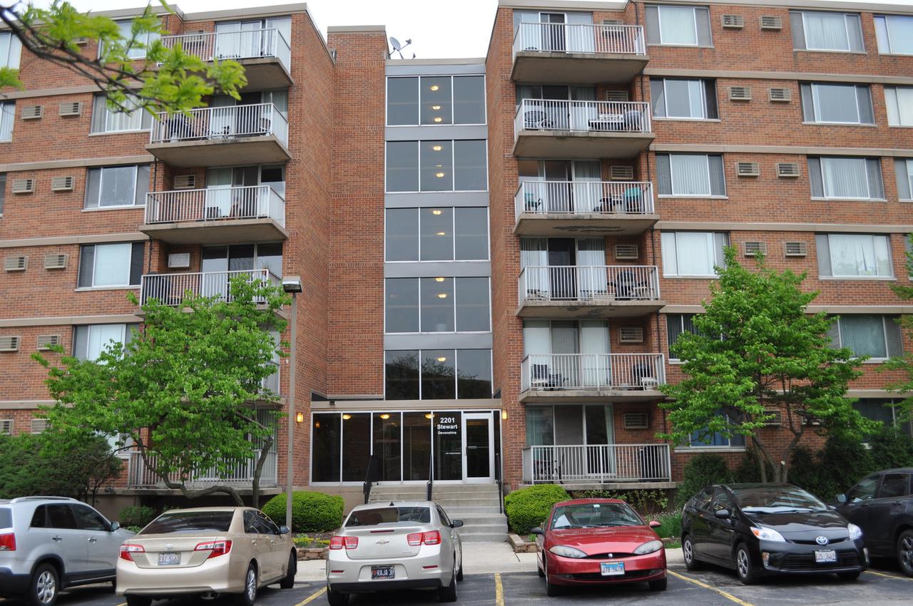 2201 S Stewart Ave. #5G, Lombard, IL 60148
