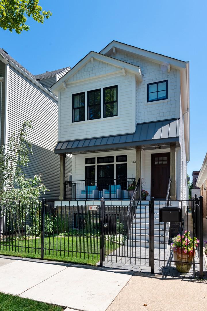 3433 N Claremont Ave., Chicago, IL 60618