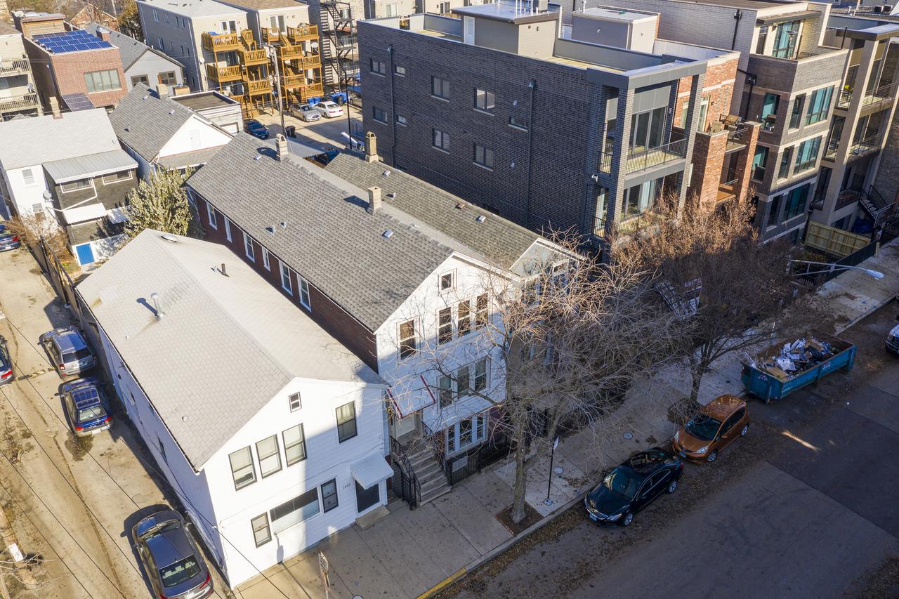 1458 W Chestnut St., Chicago, IL 60642