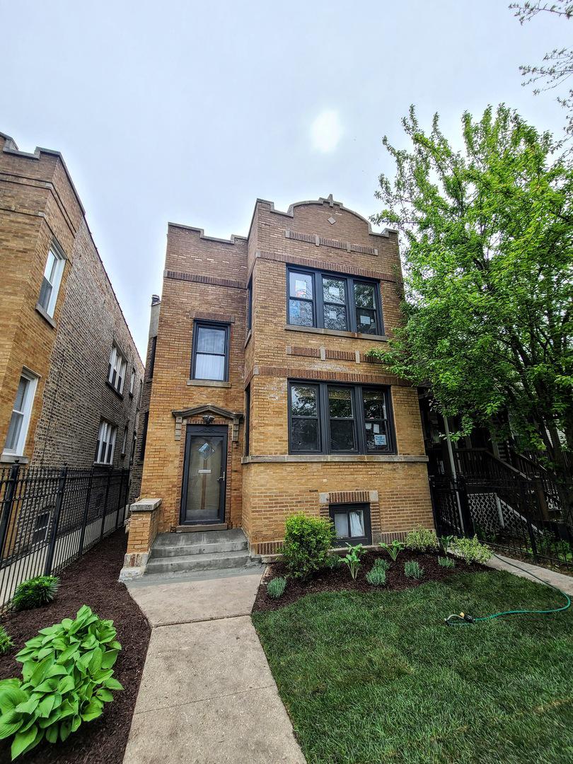 3831 N Sacramento Ave., Chicago, IL 60618