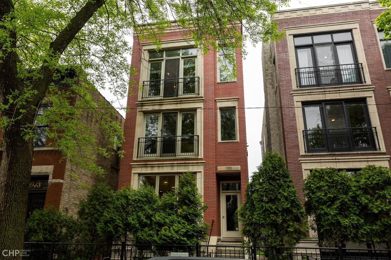 1050 N Hermitage Ave. #1, Chicago, IL 60622