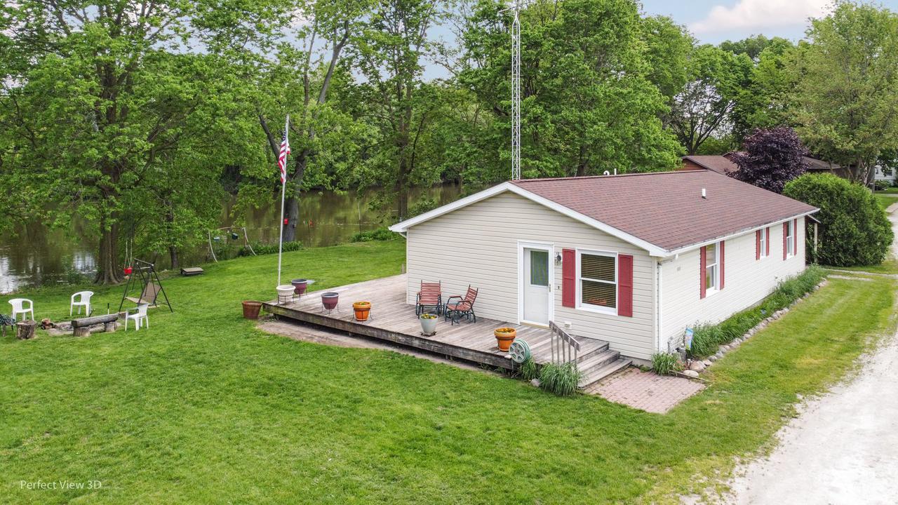 8357 E 1780 Rd., Momence, IL 60954