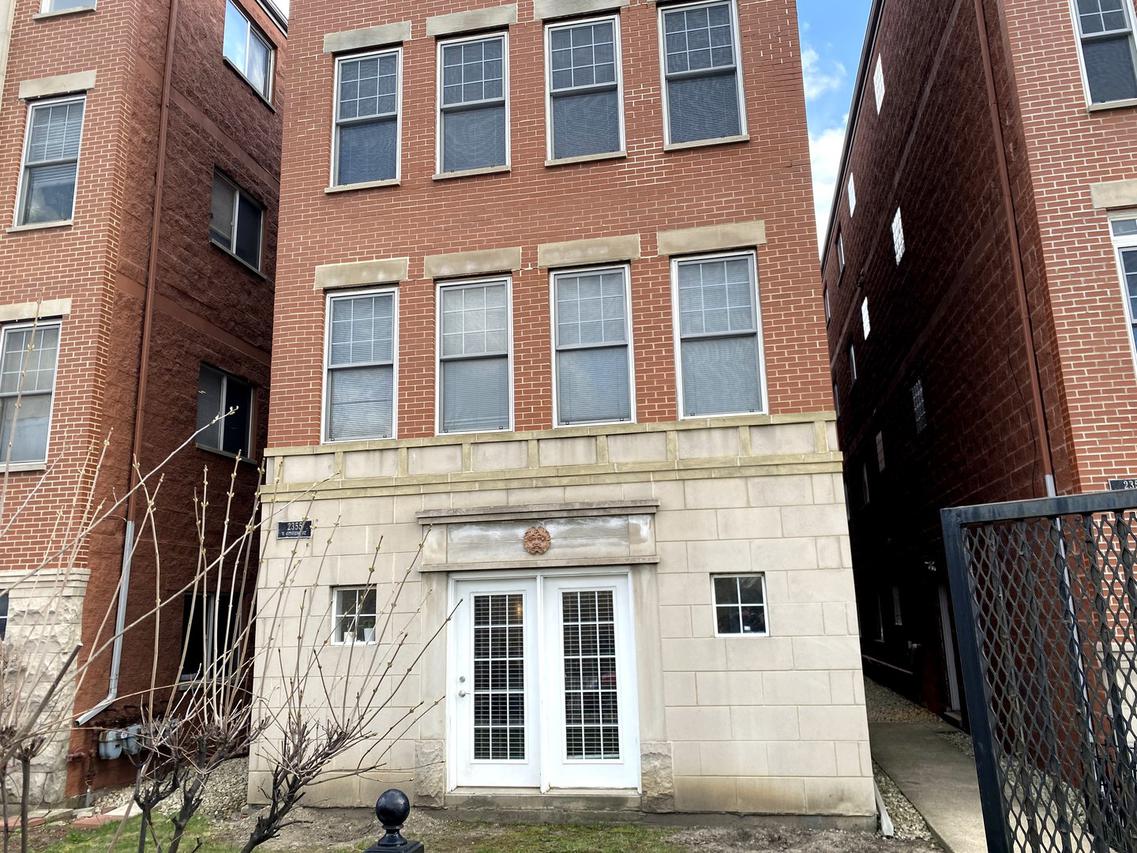 2355 W Congress Pkwy. #1, Chicago, IL 60612