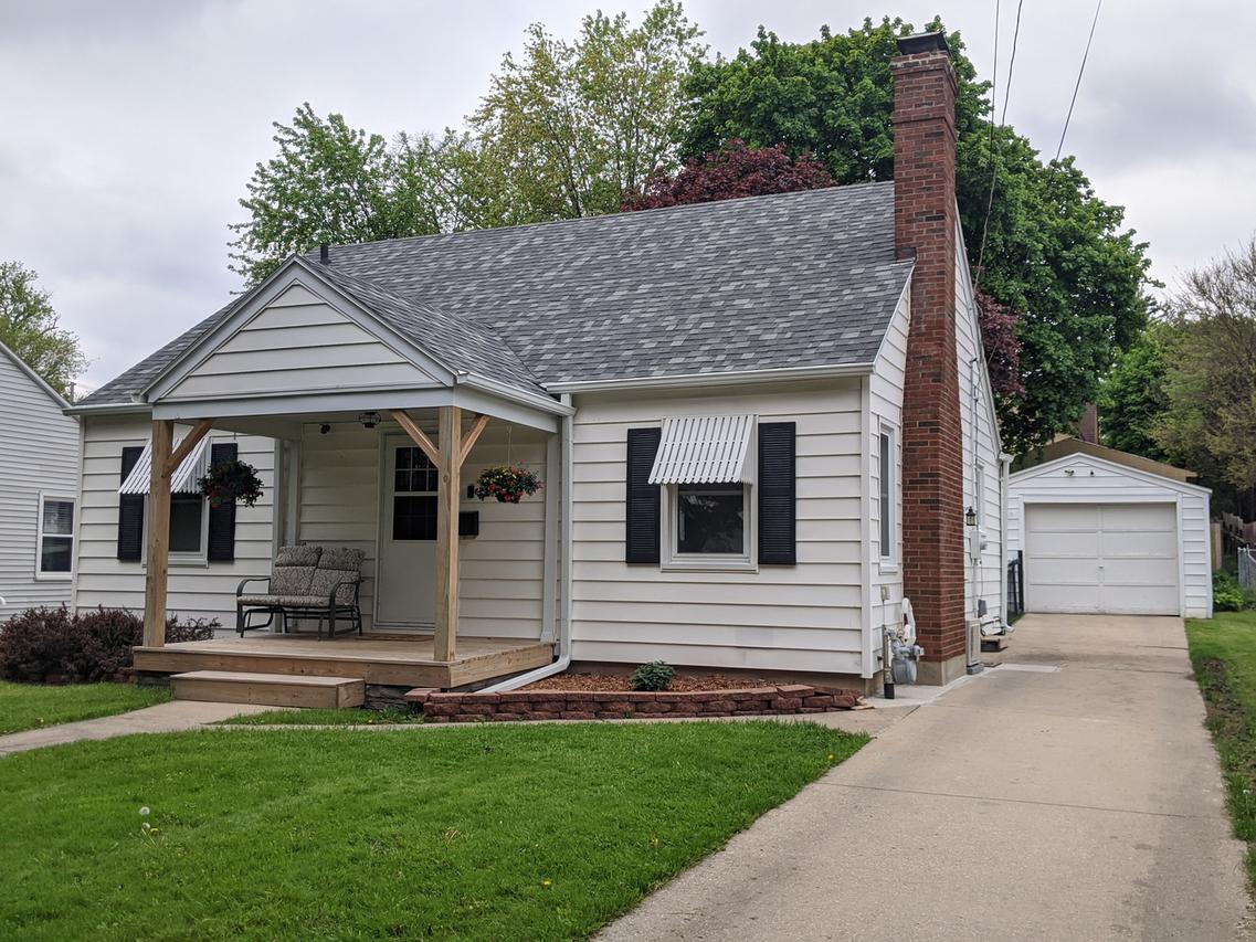 1158 W Harrison St., Freeport, IL 61032