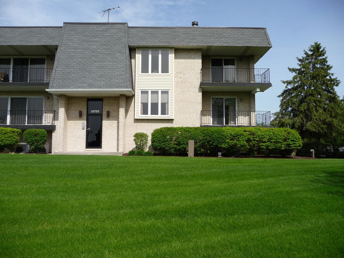 15722 Lake Hills Ct. #1S, Orland Park, IL 60462
