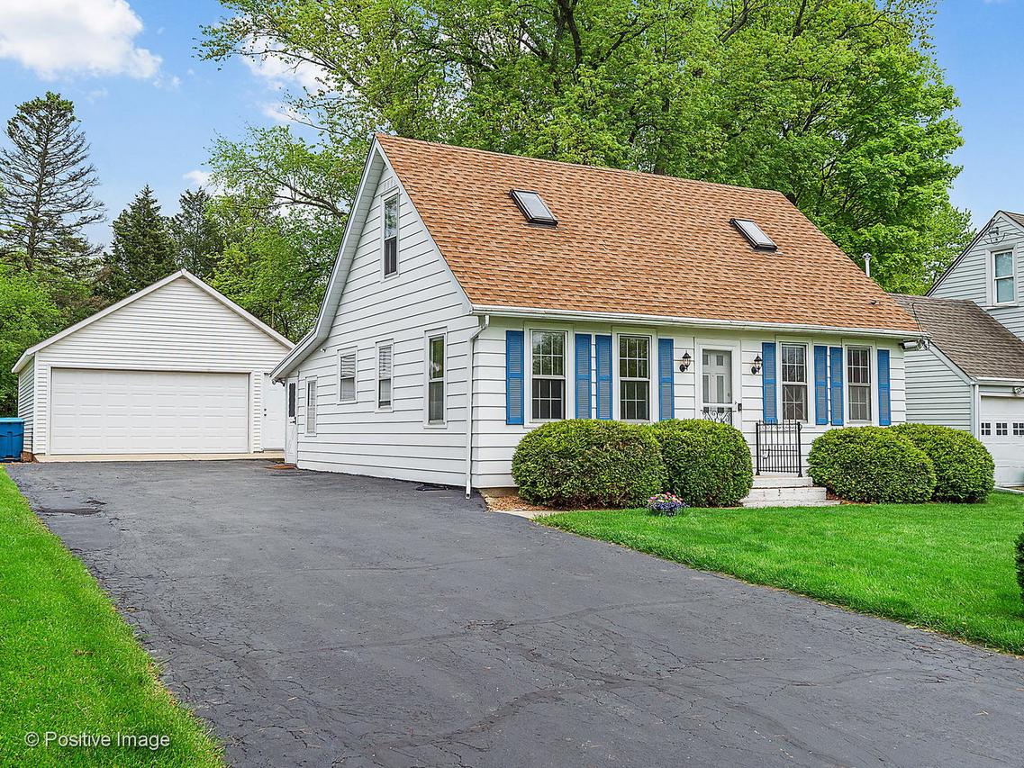 6231 Springside Ave., Downers Grove, IL 60516