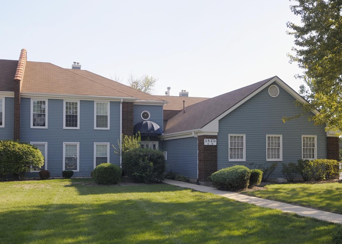 5S575 Paxton Dr. #D, Naperville, IL 60563