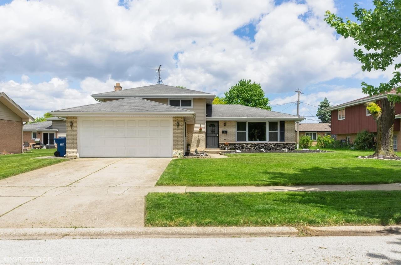 1320 E 169th Pl., South Holland, IL 60473