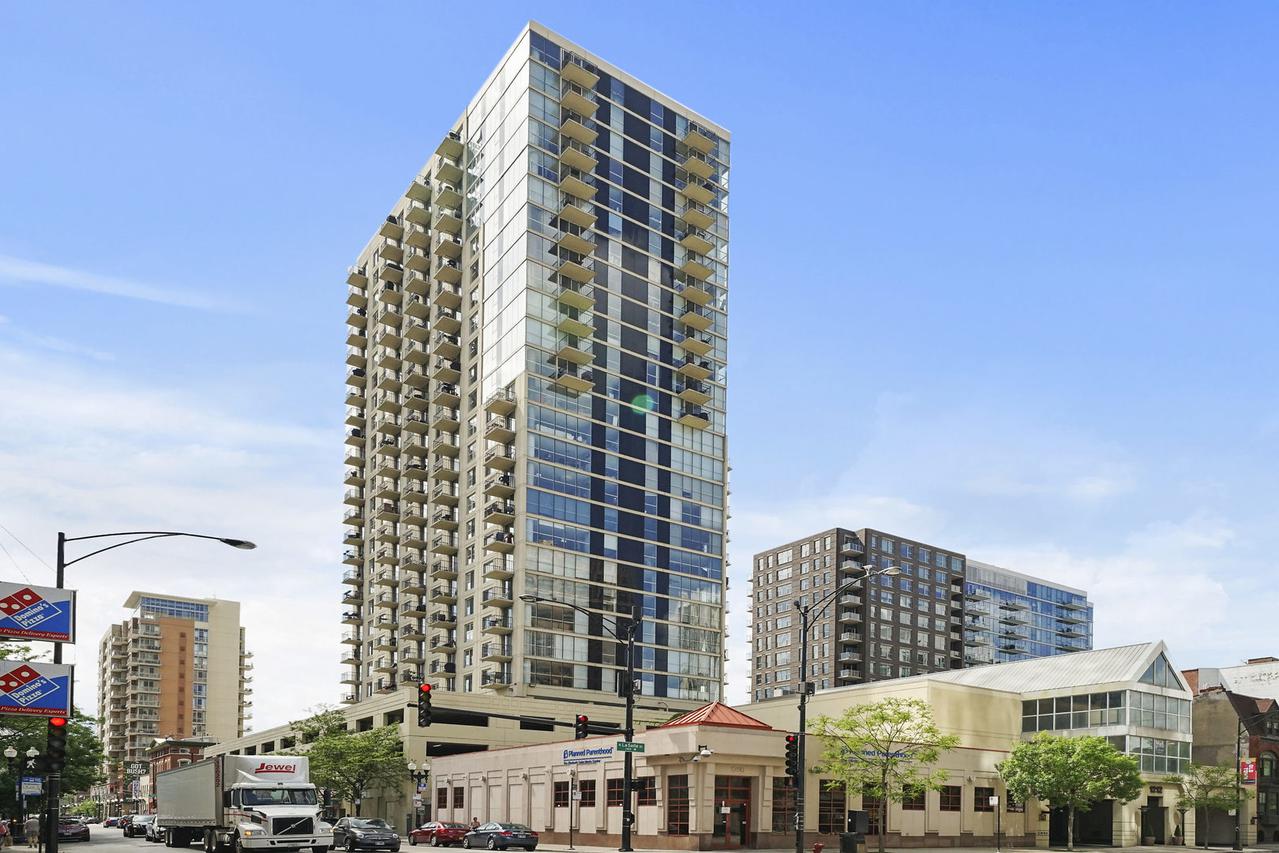 1212 N Lasalle Dr. #1201, Chicago, IL 60610