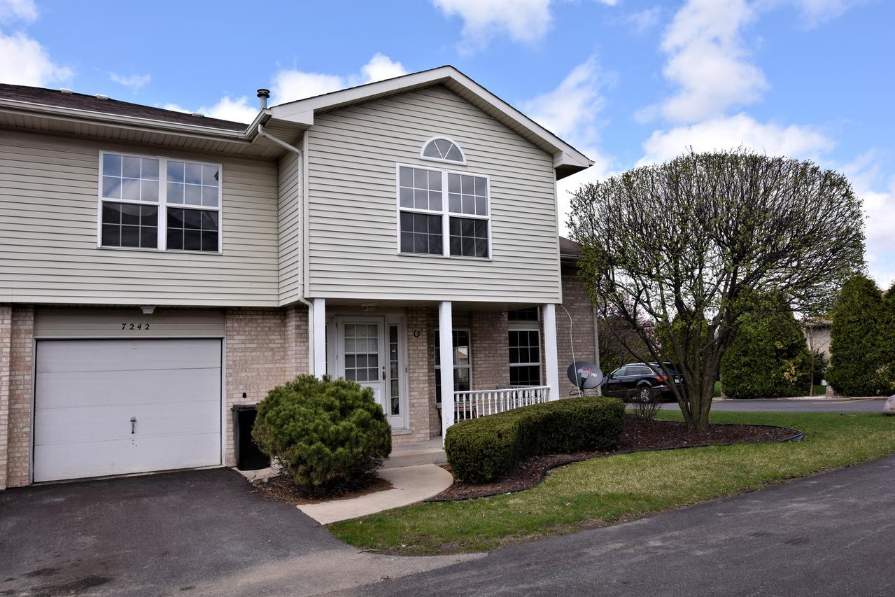 7242 Terrace Dr., Justice, IL 60458