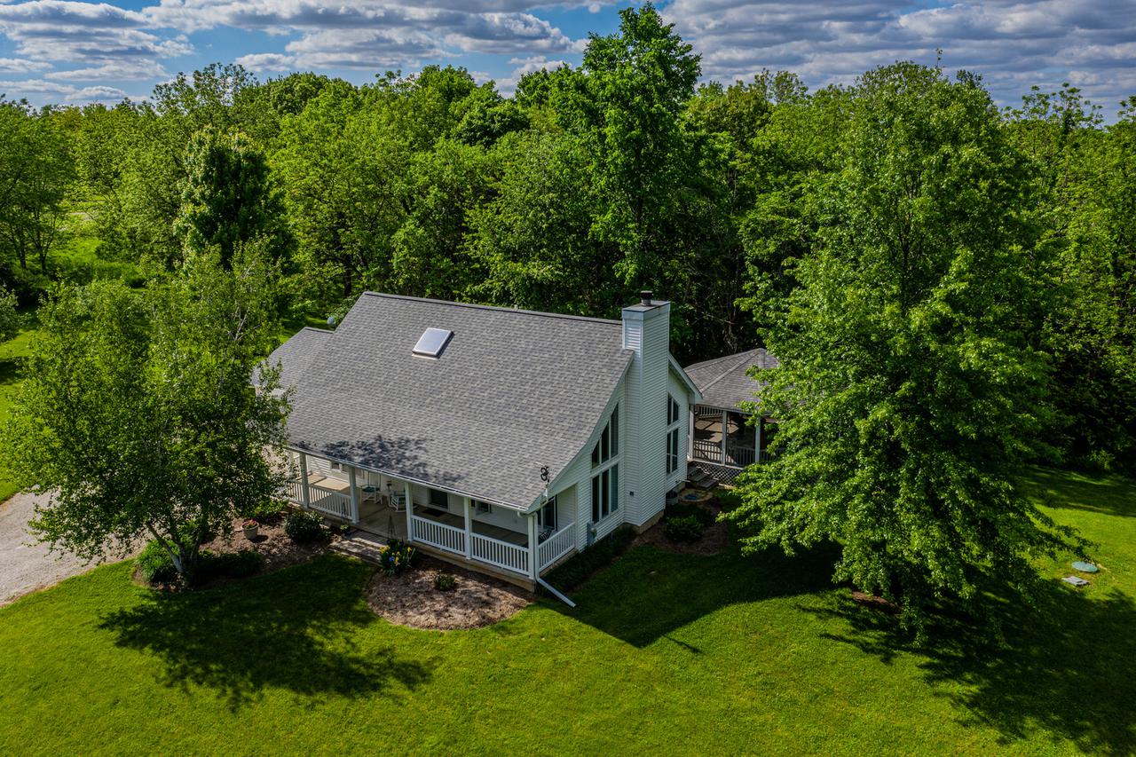 8544 1900 East St., Tiskilwa, IL 61368