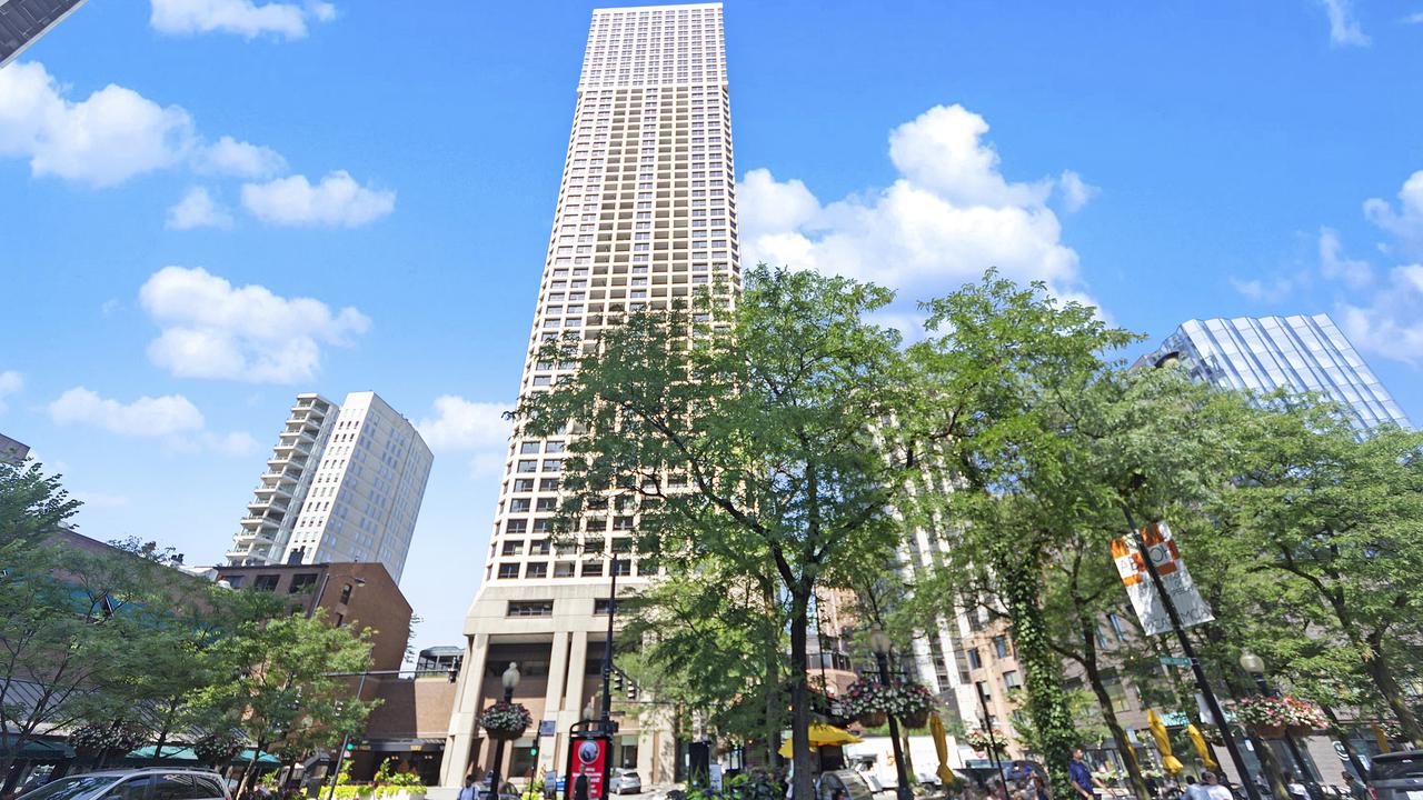 1030 N State St. #34LM, Chicago, IL 60610