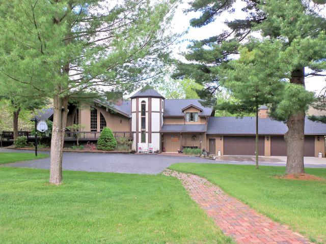 6786 S Lost Nation Rd., Dixon, IL 61021