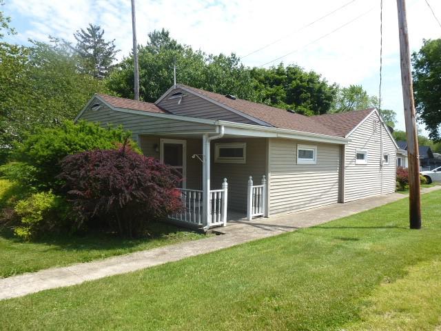 1002 E Main St., Clinton, IL 61727