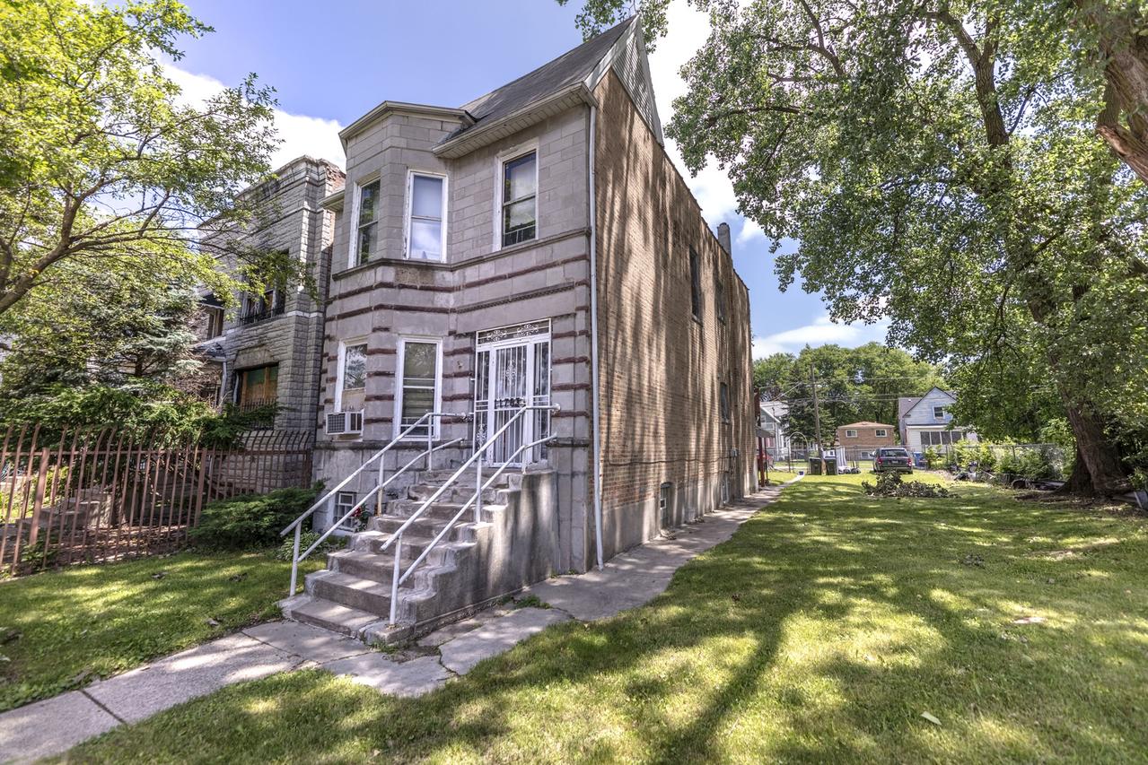 [Address Hidden by Seller], Chicago, IL 60628