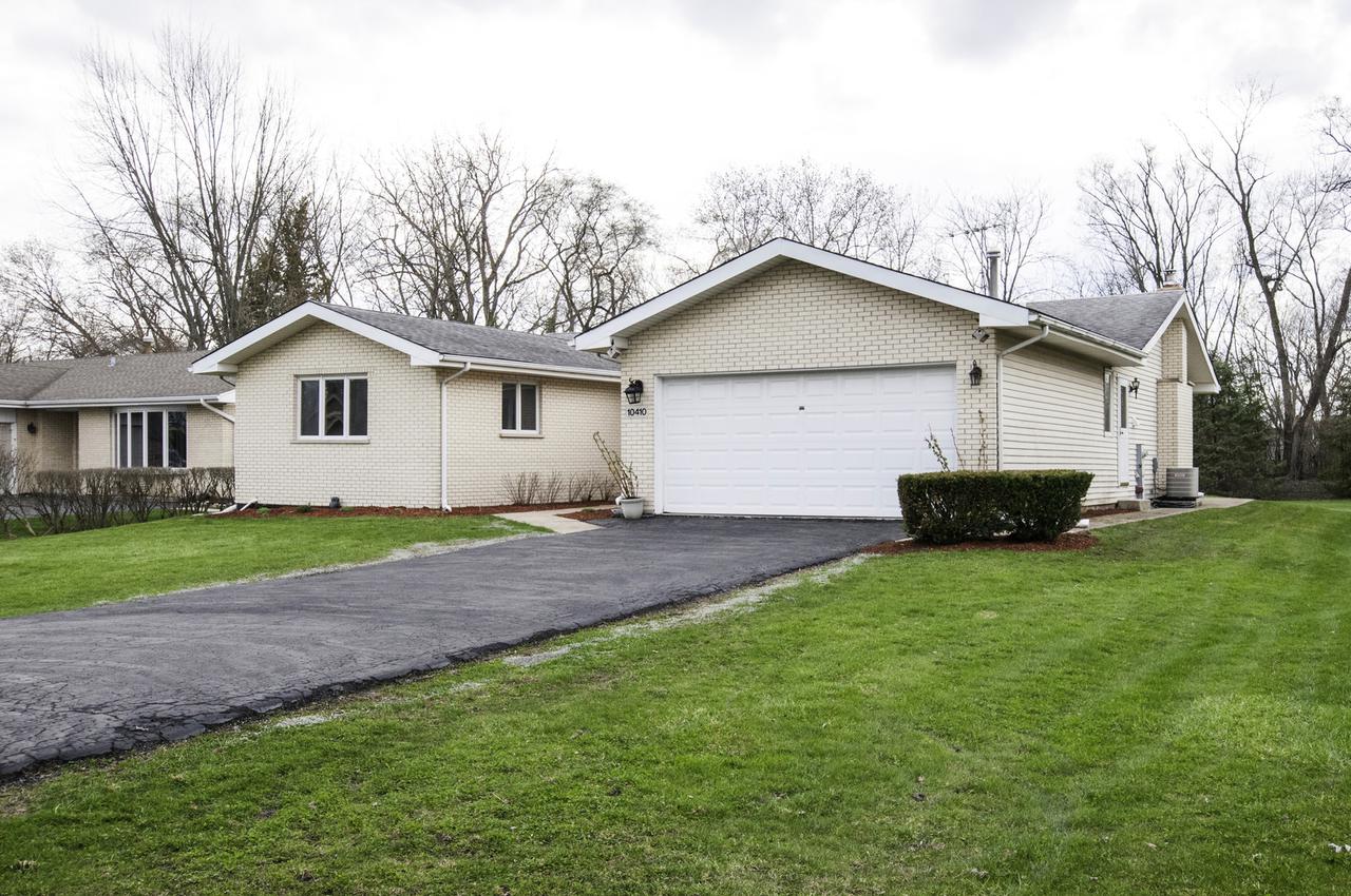 10410 S 83rd Ave., Palos Hills, IL 60465