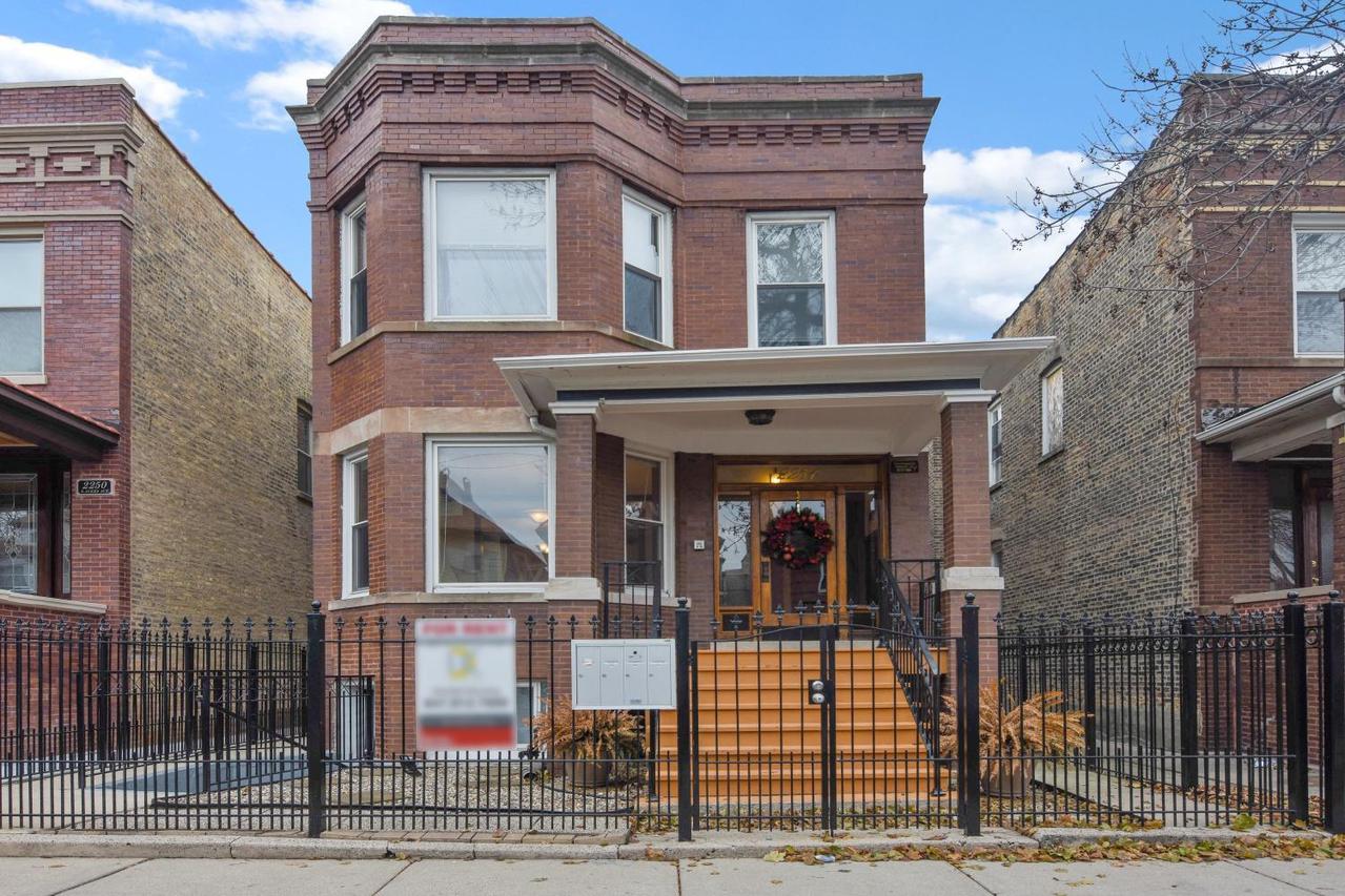 2254 N Avers Ave., Chicago, IL 60647