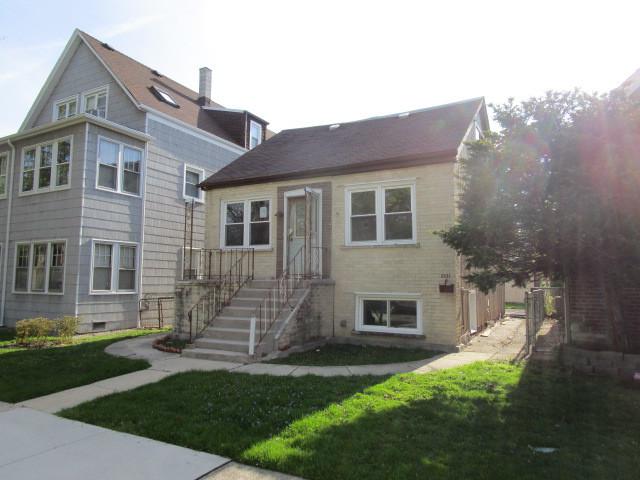 5031 N Meade Ave., Chicago, IL 60630