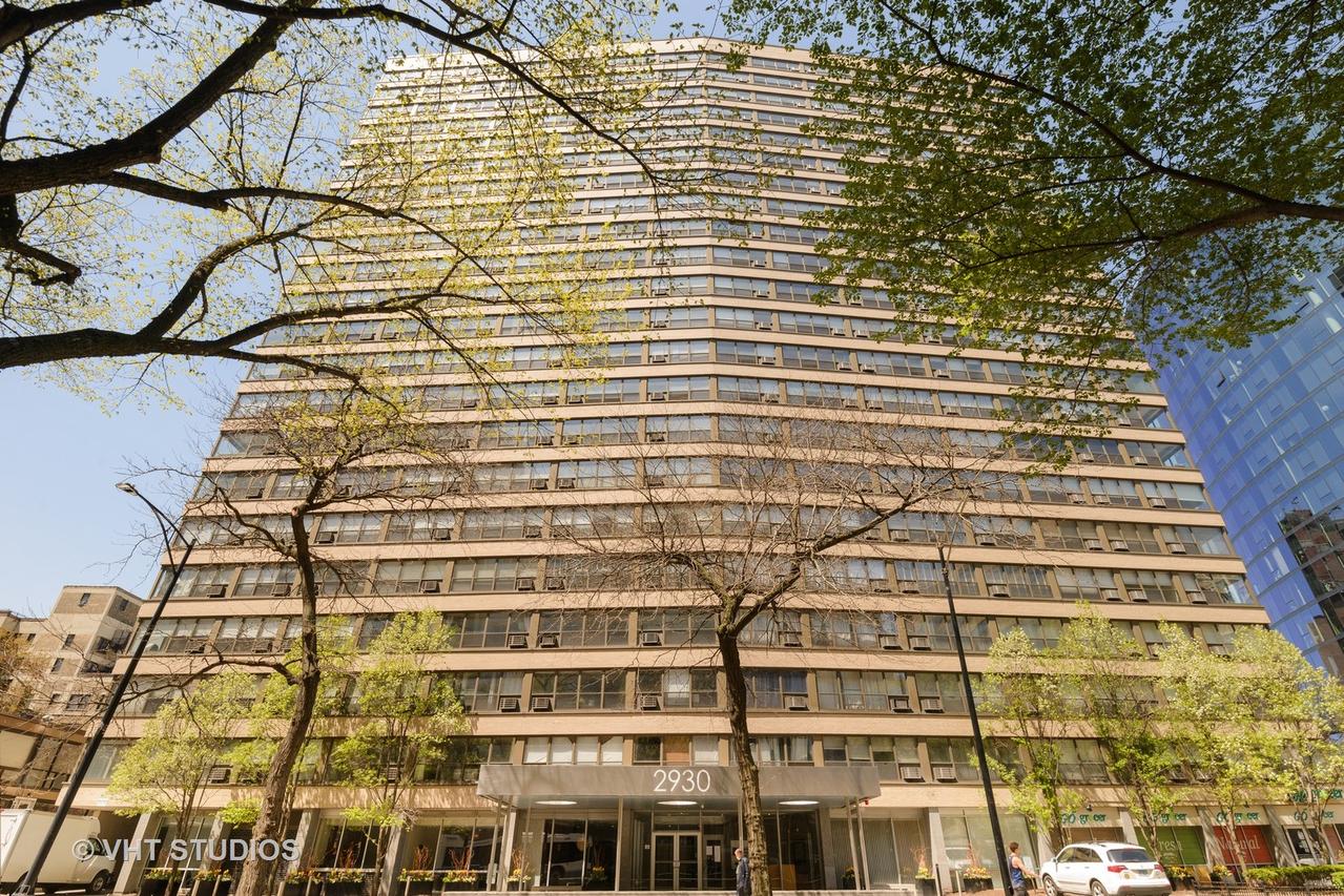 2930 N Sheridan Rd. #1511, Chicago, IL 60657
