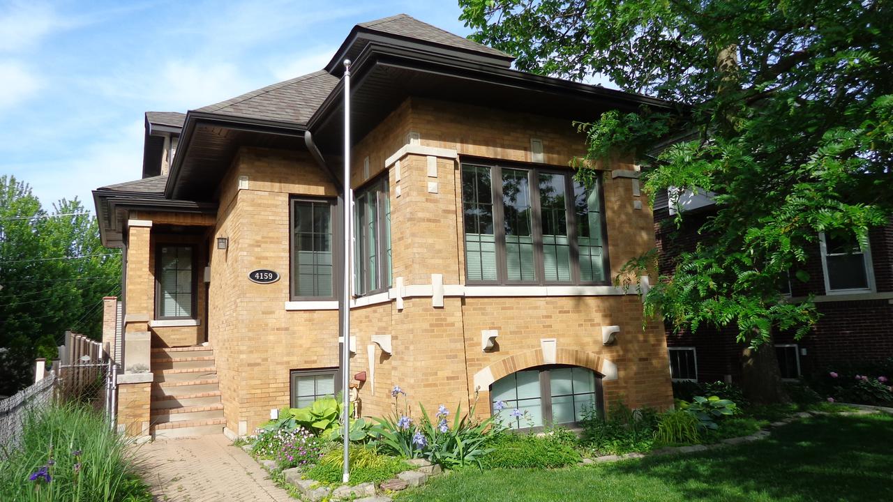 4159 N Dickinson Ave., Chicago, IL 60641