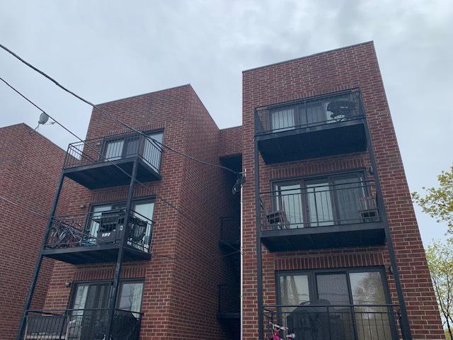 5652 W 63rd St. #2W, Chicago, IL 60638