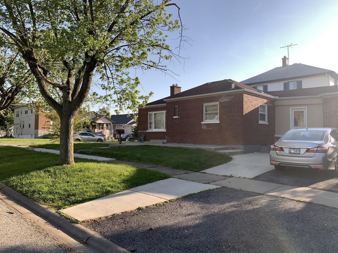 161 Interocean Ave., South Chicago Heights, IL 60411