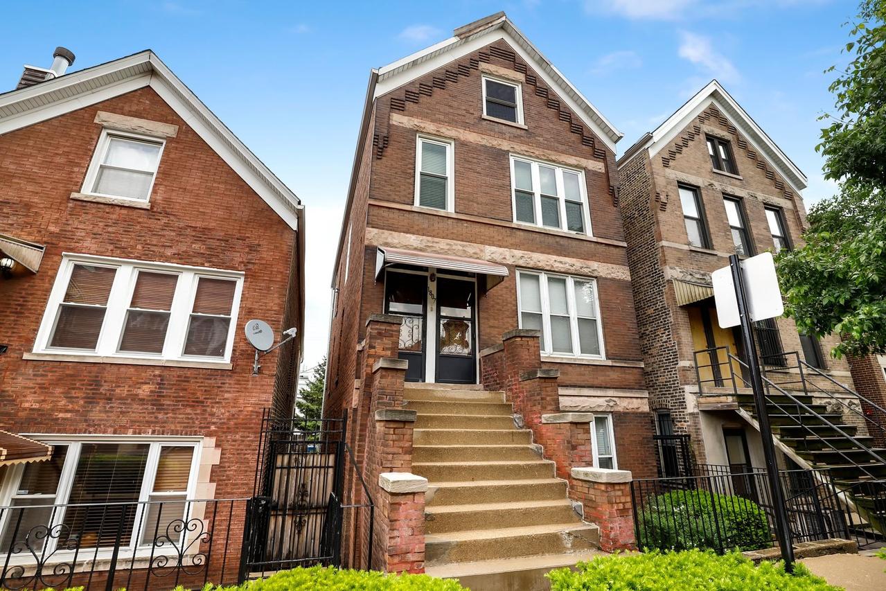 1807 N Hermitage Ave., Chicago, IL 60622