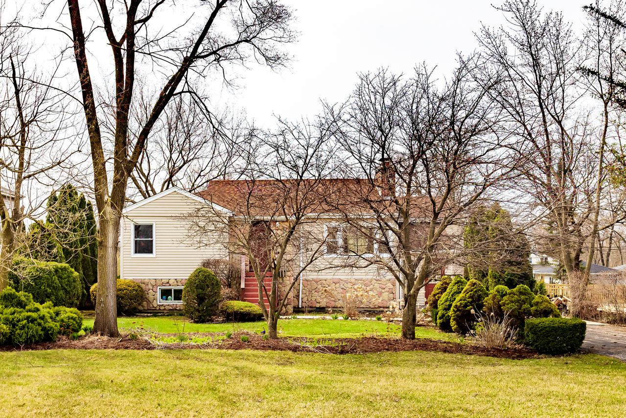 63 75th St., Willowbrook, IL 60527