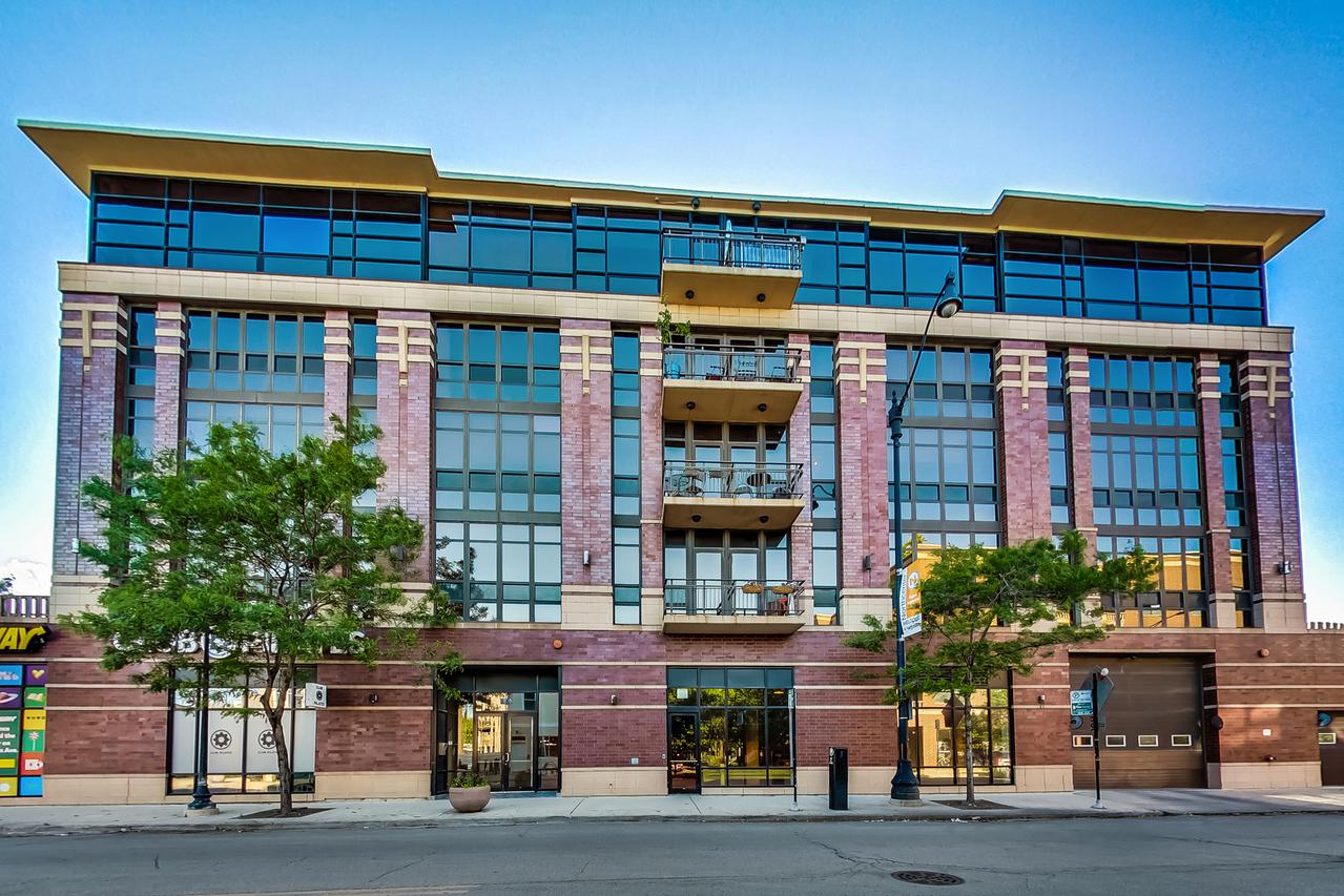 4020 N Damen Ave. #306, Chicago, IL 60618