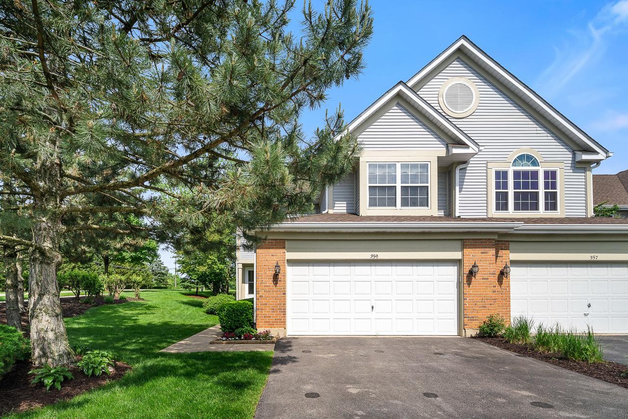 359 E Cimarron Rd., Lombard, IL 60148