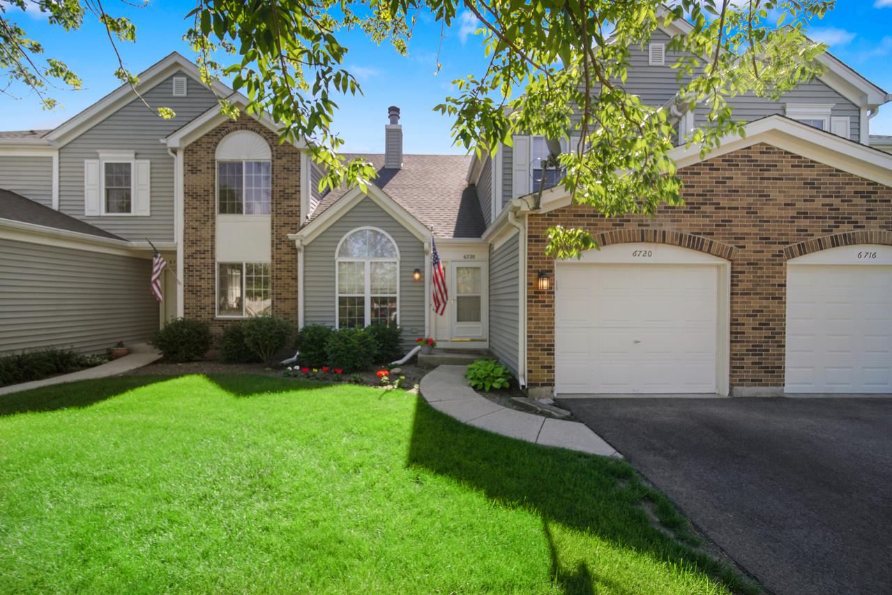 6720 Roanoake Ct., Gurnee, IL 60031