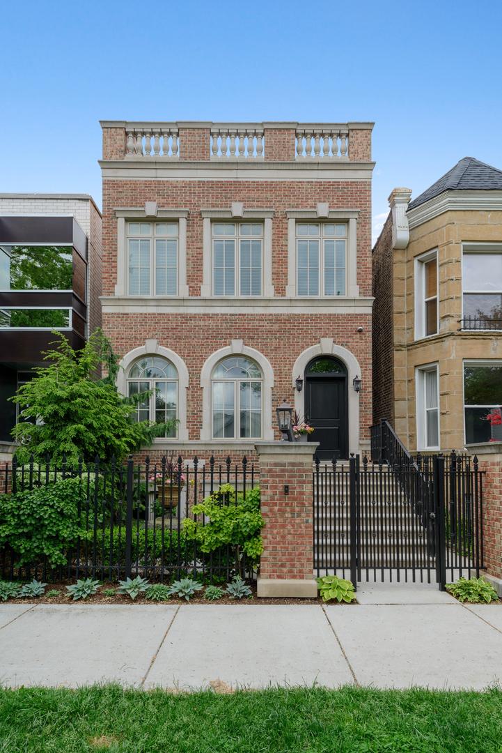 1926 W Wolfram St., Chicago, IL 60657