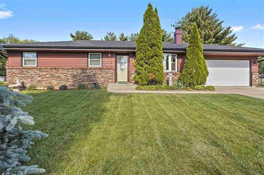 10569 Crimson Dr., Machesney Park, IL 61115