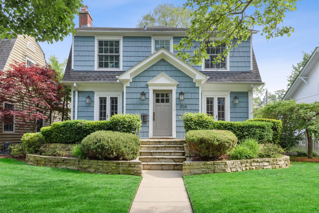 1705 Highland Ave., Wilmette, IL 60091