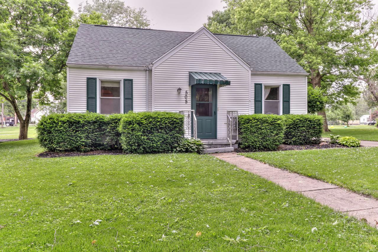 505 N Calhoun St., Tolono, IL 61880
