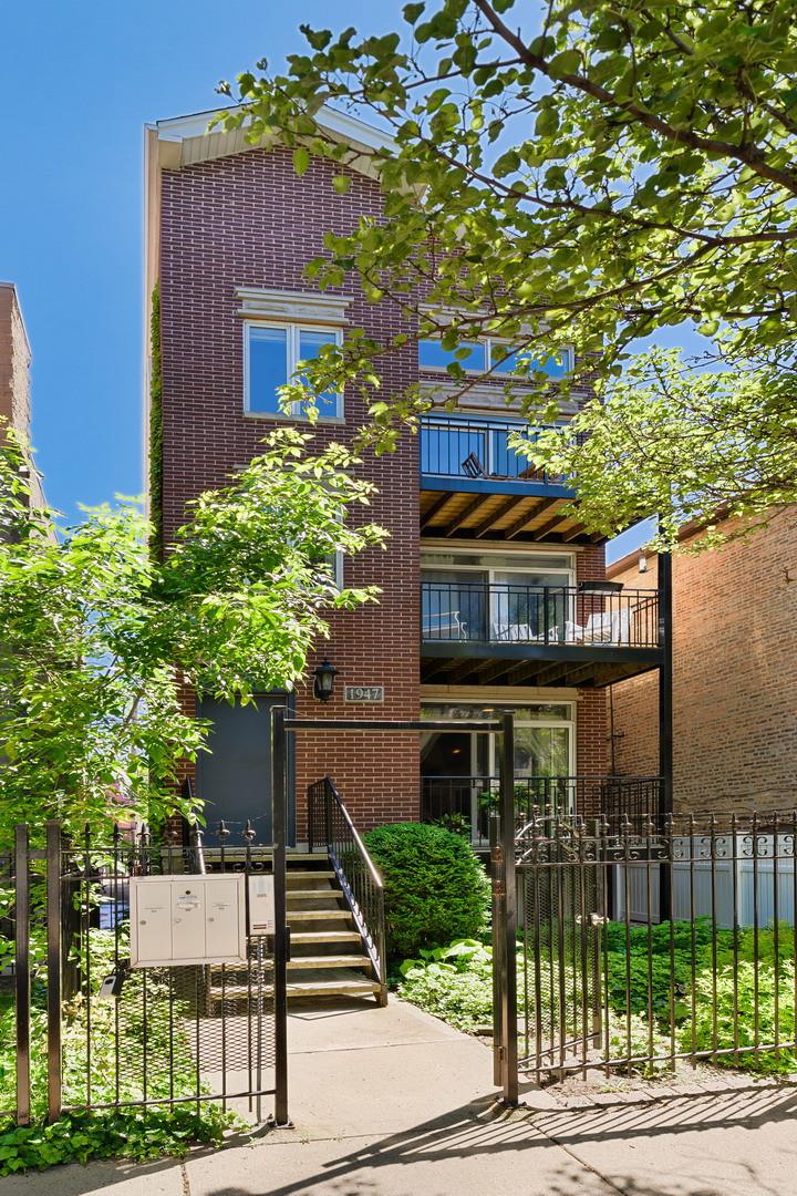 1947 W Erie St. #3, Chicago, IL 60622
