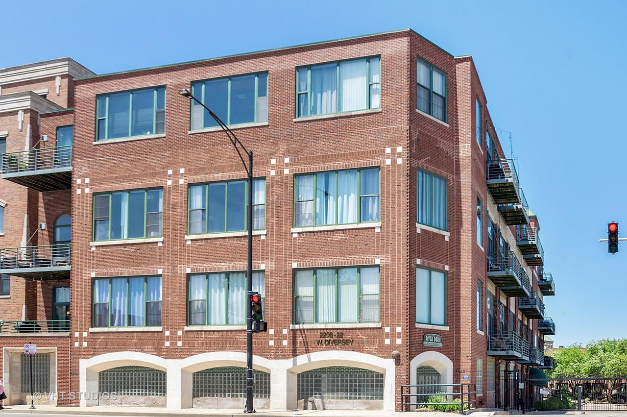 2222 W Diversey Ave. #402, Chicago, IL 60647