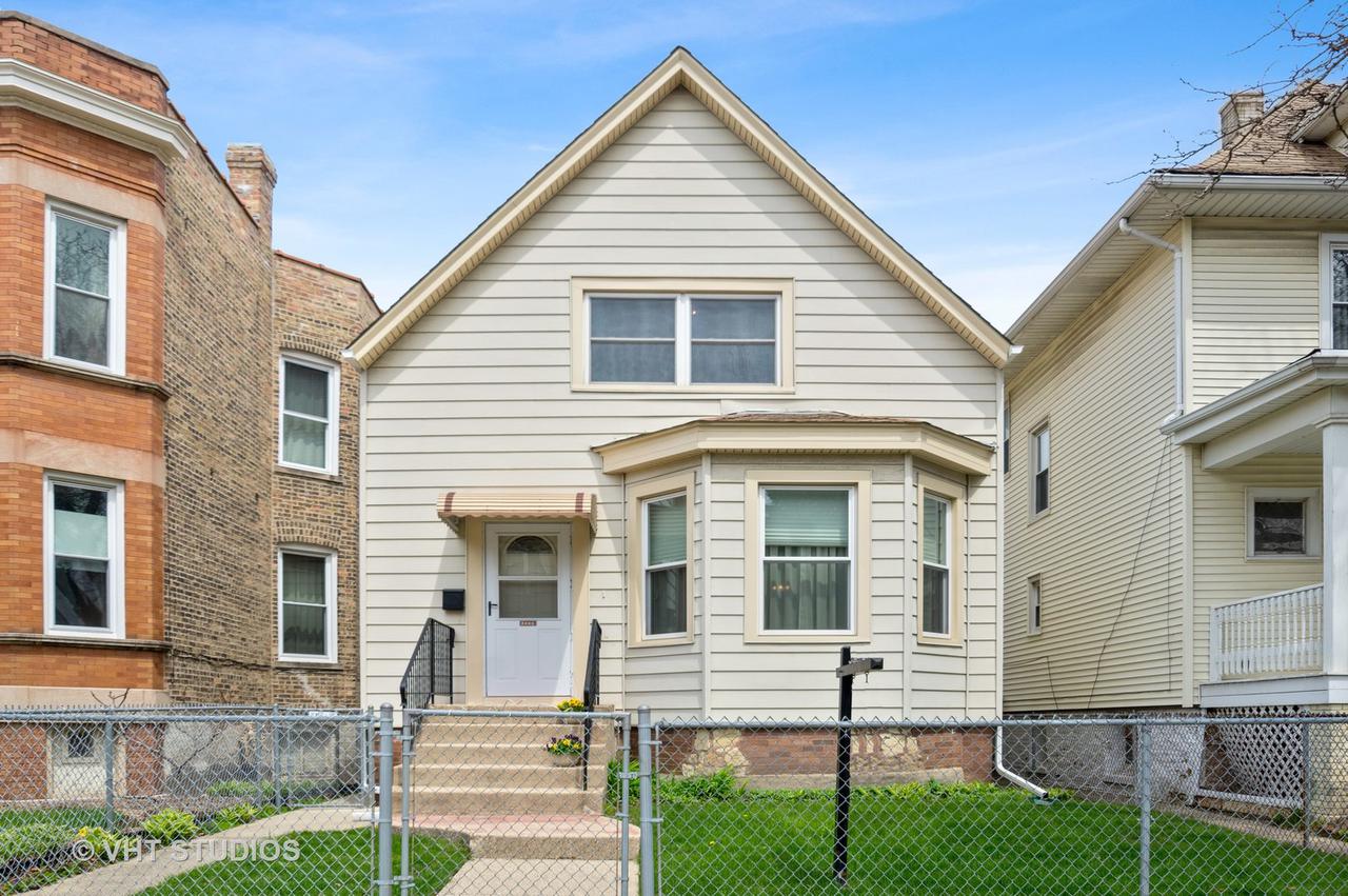 2460 W Ainslie St., Chicago, IL 60625