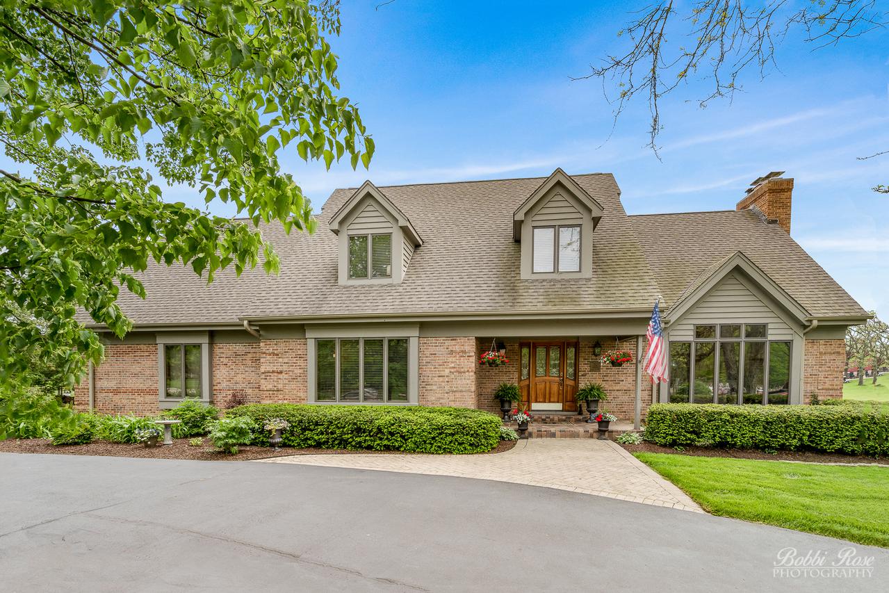 7312 Inverway Dr., Lakewood, IL 60014