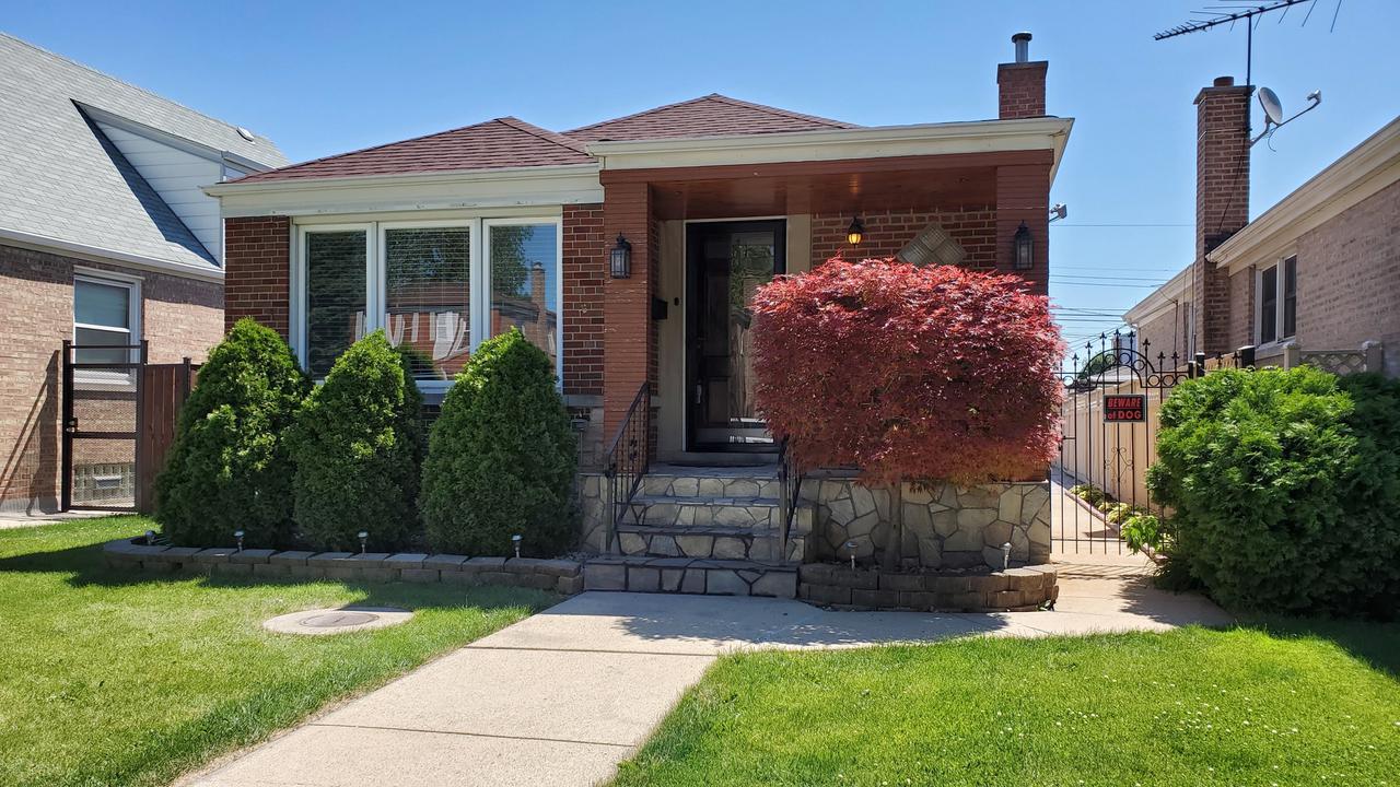 5247 S Hamlin Ave., Chicago, IL 60632