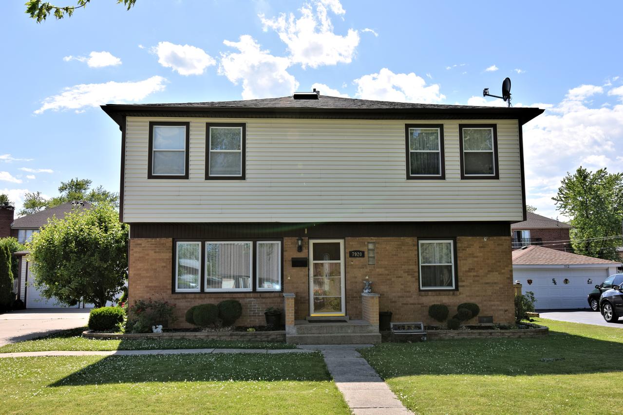 7920 Natoma Ave., Burbank, IL 60459