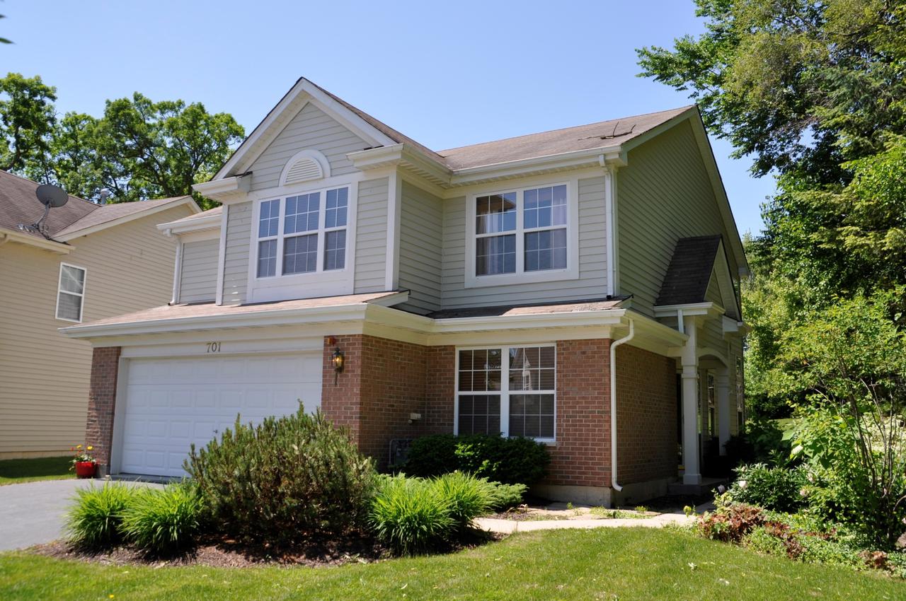 701 E Bayou Ct., Fox Lake, IL 60020