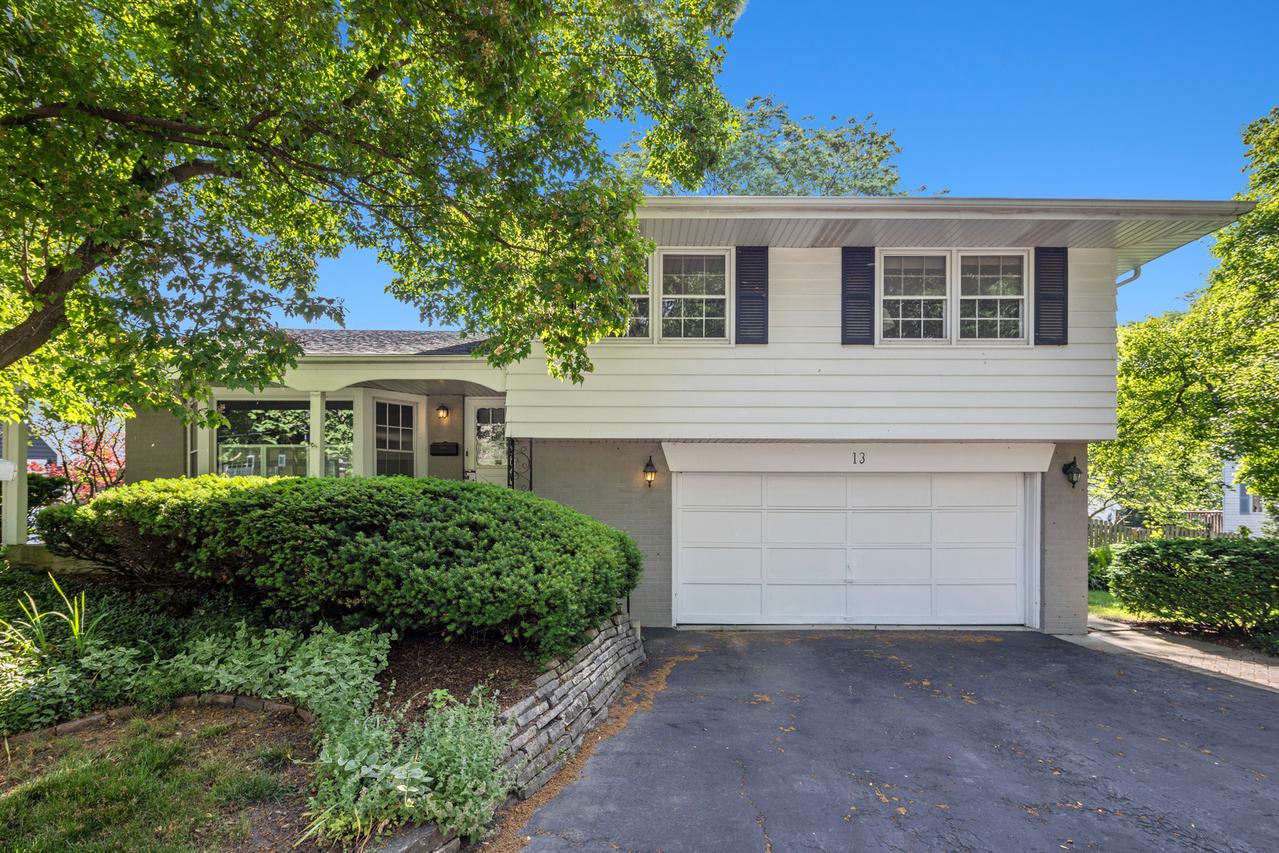 13 S Elm St., Hinsdale, IL 60521