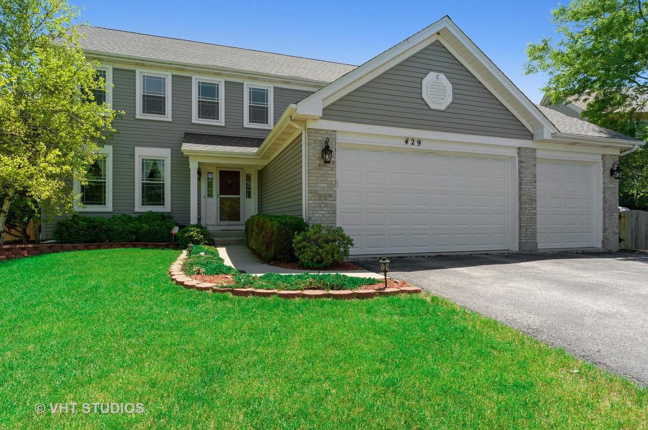 429 Ashford Ln., Grayslake, IL 60030